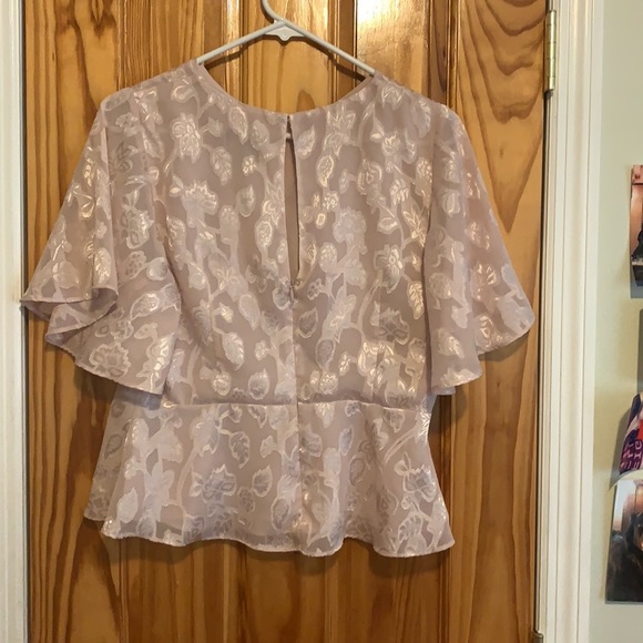 Top - Picture 2 of 2